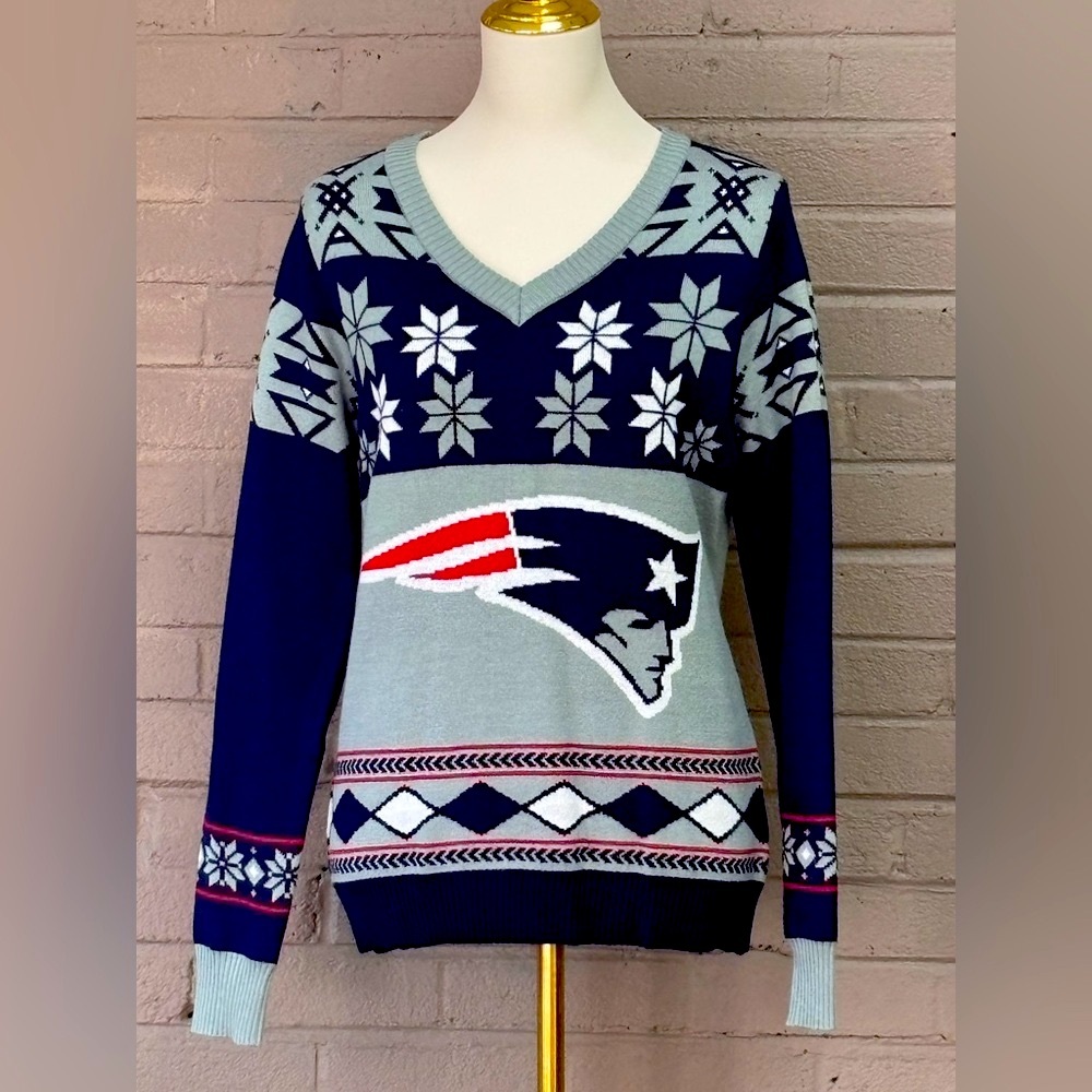 NFL New England Patriots Winter Sweater L-XL